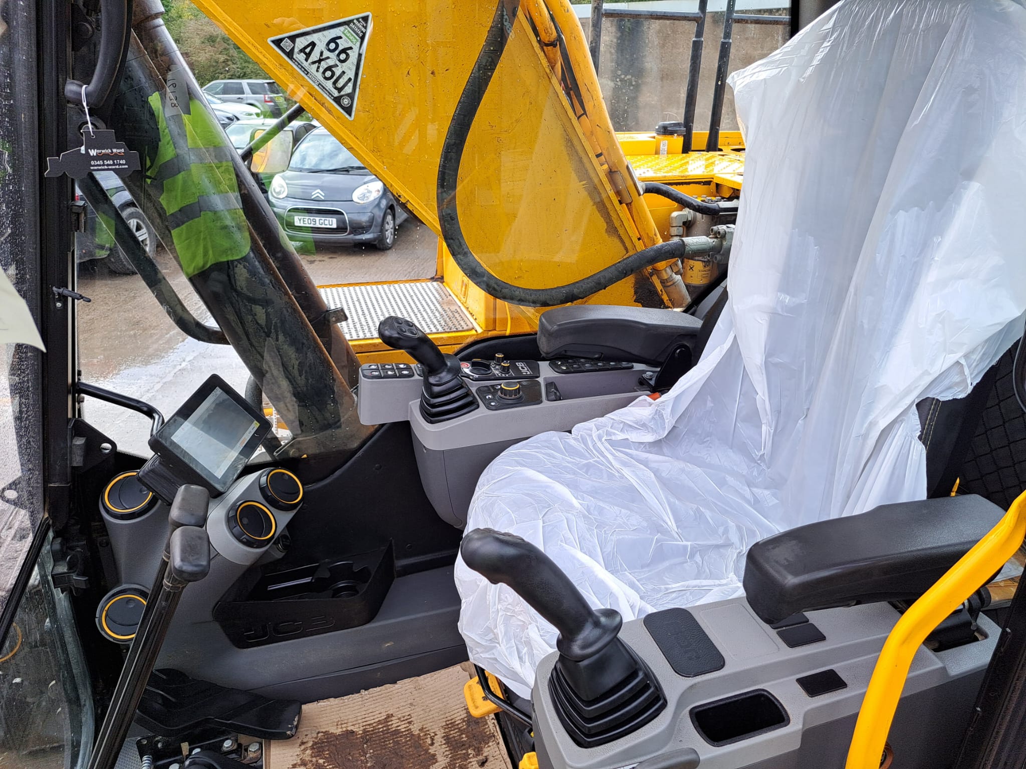 Machines | USED Machines | JCB 220X LC